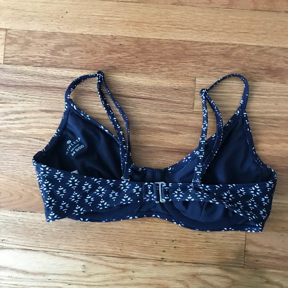 NWOT Athleta Taza Kaimana Underwire Bikini Top - Picture 3 of 4